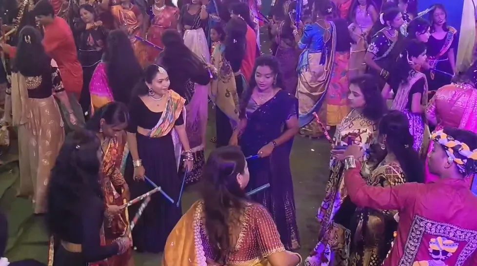 Chhatrapur Dandiya Night 2026: Youth celebrate Navratri with music & dance