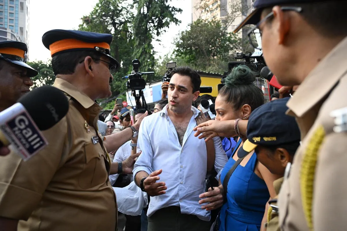 Actor Imran Khan Asked to Leave India by October 28: Know Why
