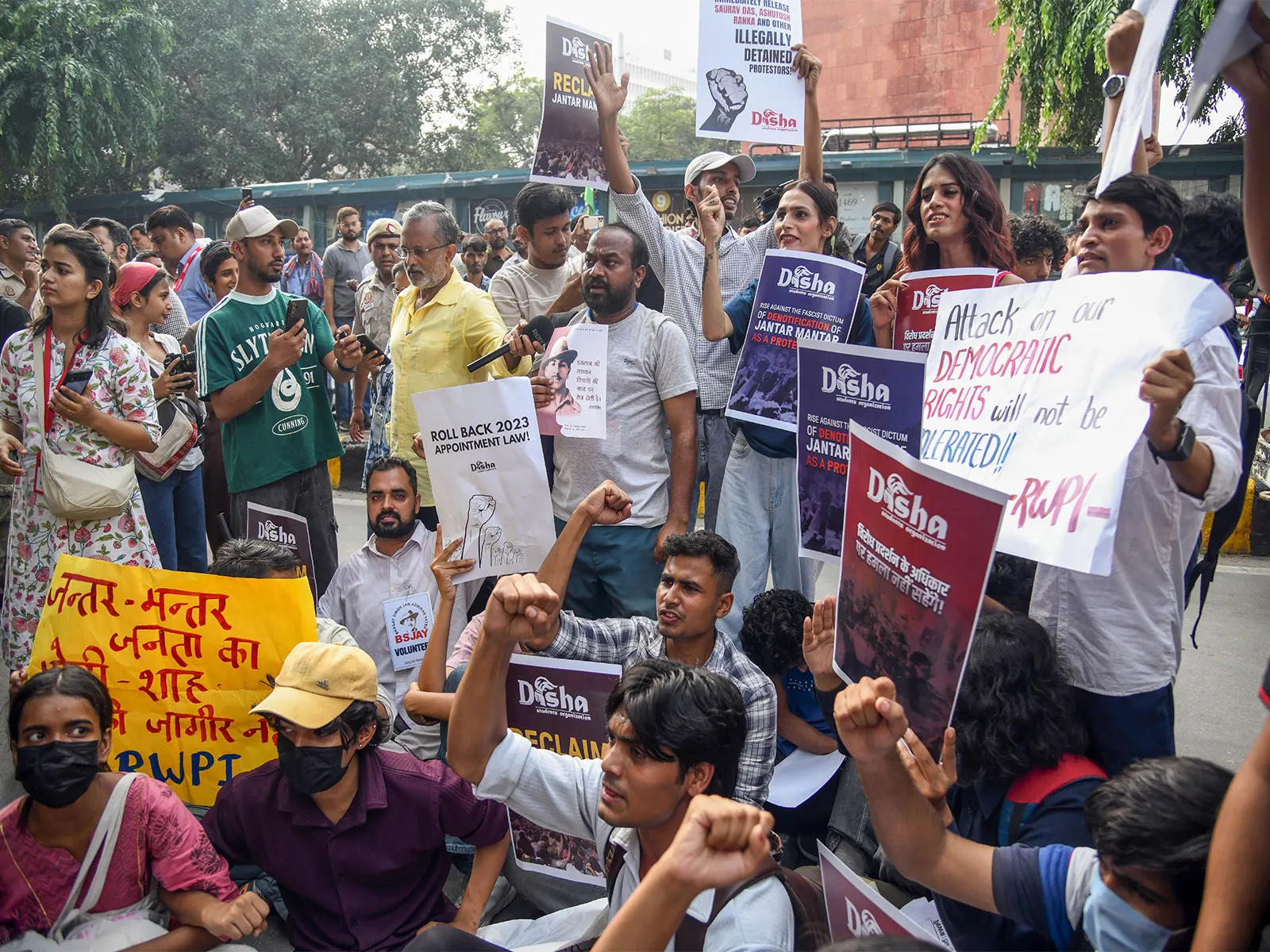 PCI issues safety guidelines for journalists covering protests, demonstrations