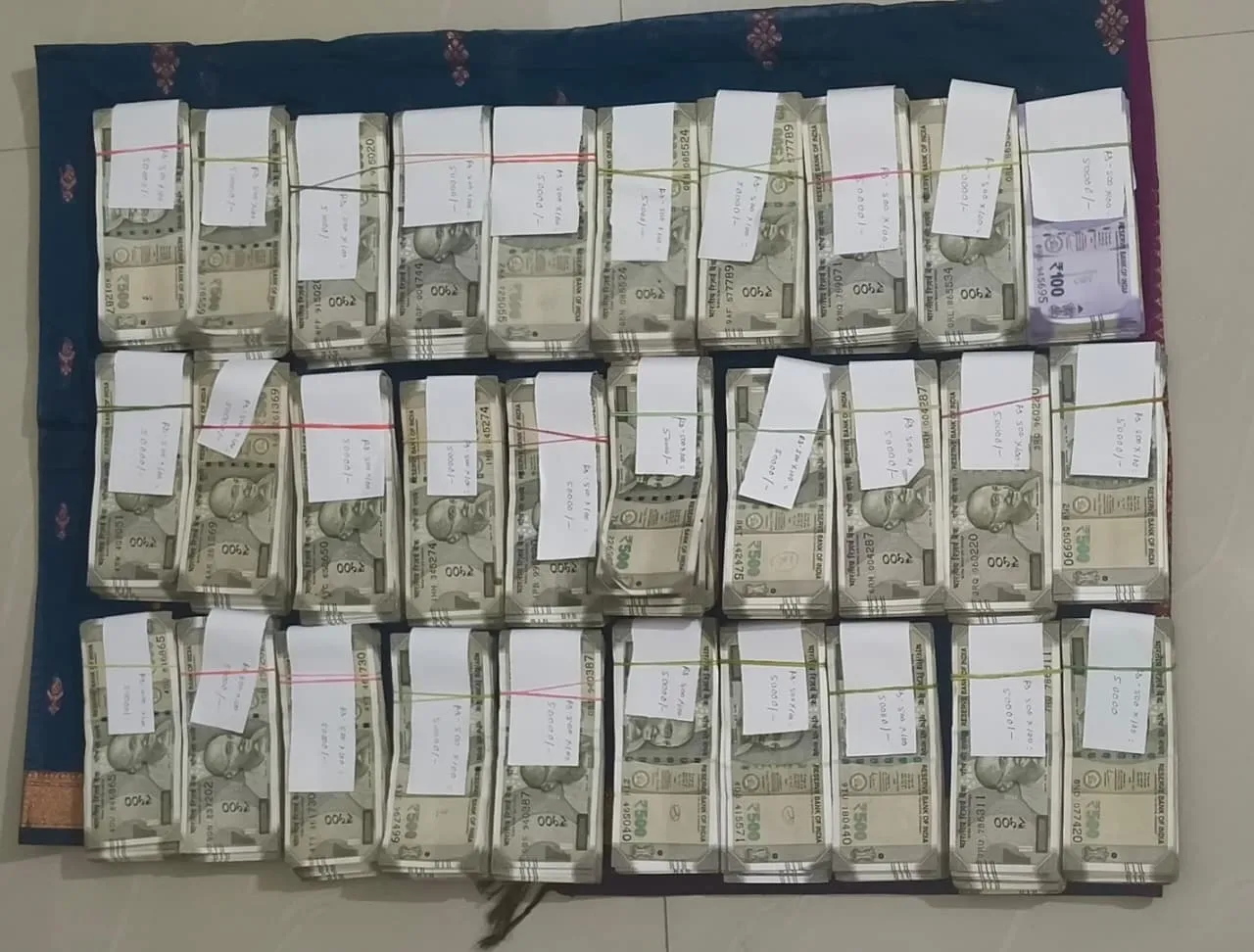 Odisha Vigilance seizes over Rs 21 lakh cash in late-night raid on Superintending Engineer
