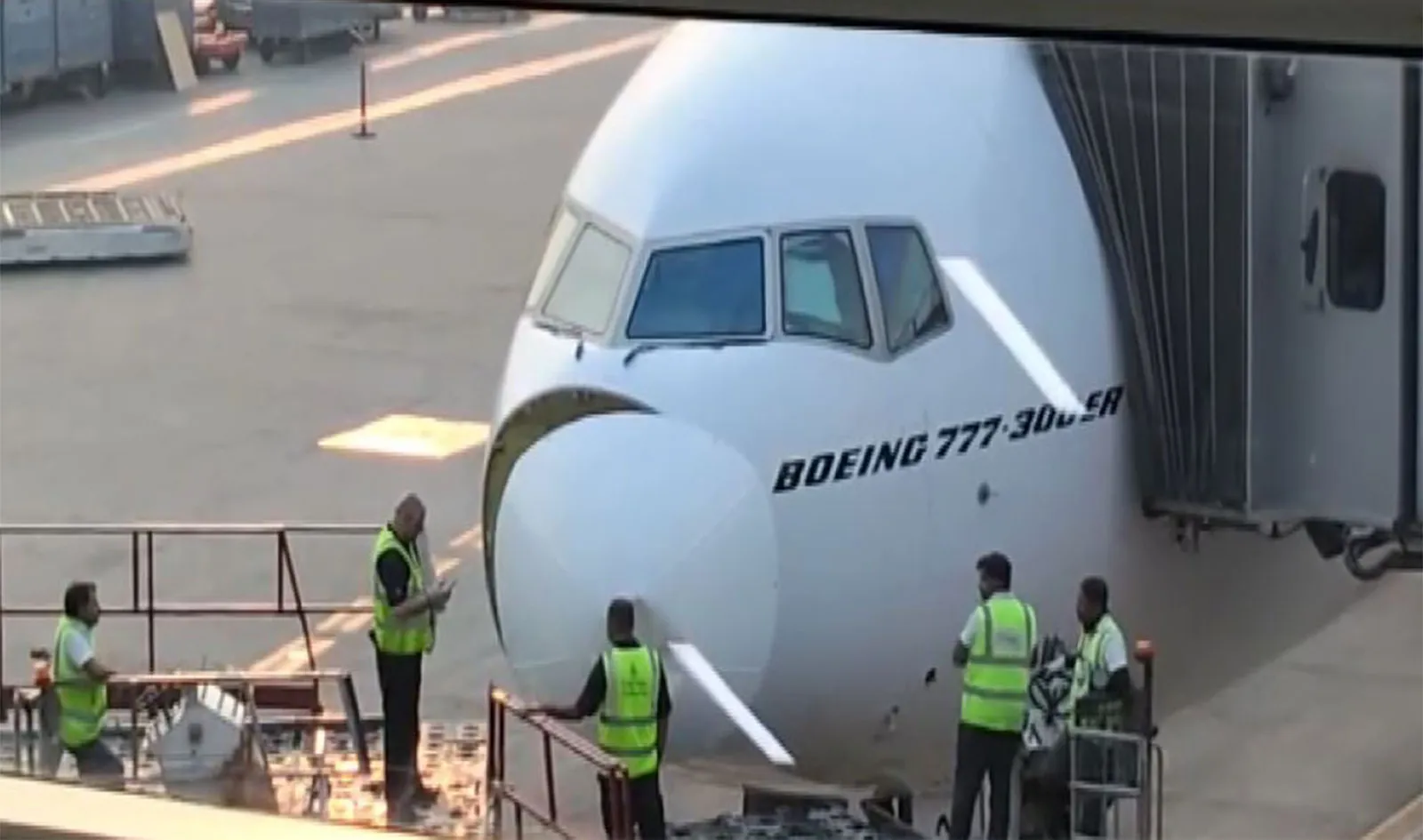 Delhi-bound Emirates flight encounters 'bird strike', return flight delayed

