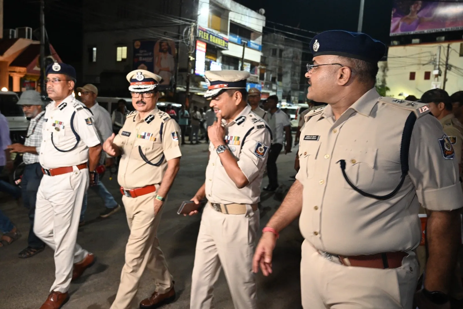 After Kolkata stampede, Odisha police tightens security at puja pandals