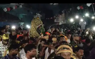 Maa Manikeswari’s historic Chhatar Jatra draws massive crowd in Kalahandi