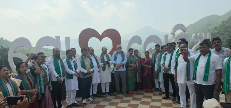 BJD stages protest in Kotia against Andhra Pradesh’s Panchayat elections