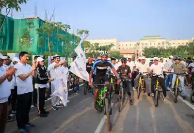 Ekamra Walks flags off UMI special trails with cycling ride to Ekamra Kanan