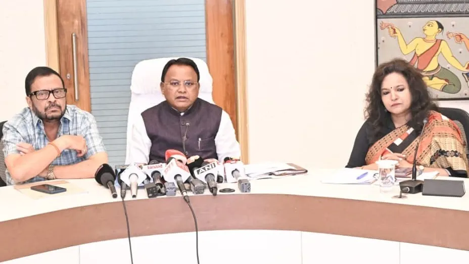Cyclone Threat: Odisha CM sets zero casualty target; 302 ODRAF, NDRF, and Fire Services teams deployed