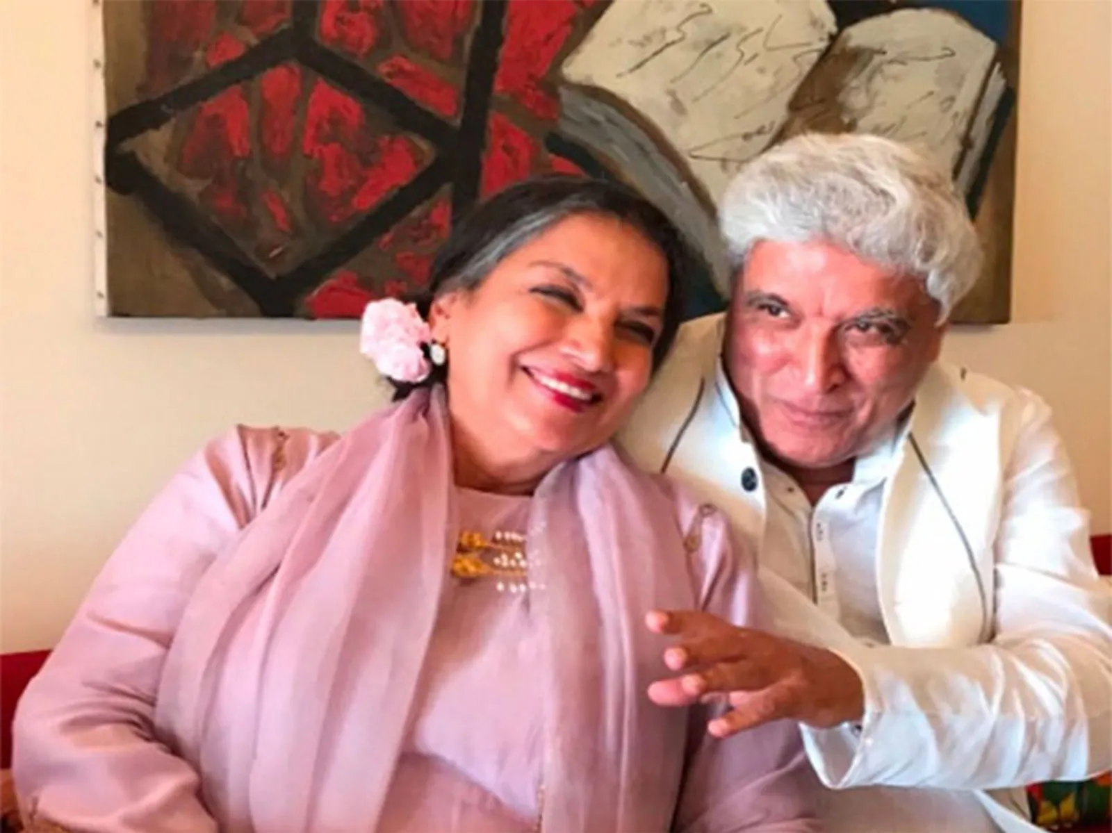 Javed Akhtar slept on footpath, had nothing to eat for 3 days: Shabana Azmi