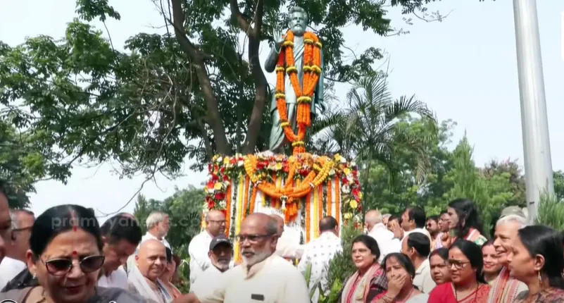 BJP leaders pay tribute to Utkalmani Gopabandhu Das on birth anniversary