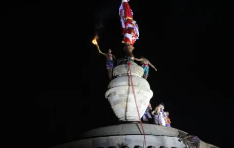 Mahadeepa to be raised at 10 PM at Lingaraj Temple, CM reviews preparations