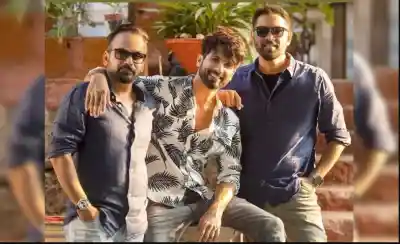 Shahid Kapoor confirms 'Farzi' season 2, says "The fakers are back at it"