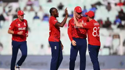 Tom Banton hits unbeaten 63 as England overcome Scotland to boost Super Eight qualification hopes