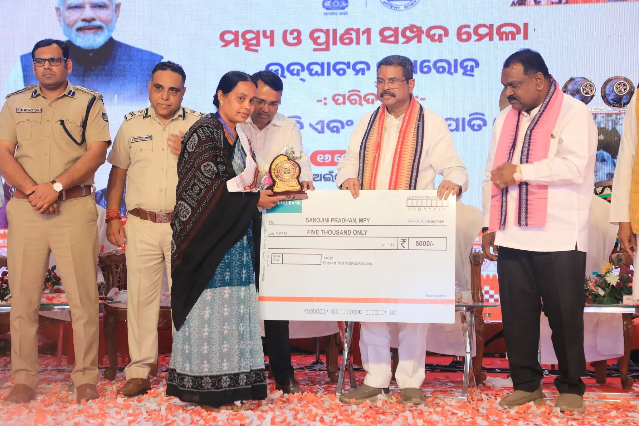 rohit-quinton-boult-climb-closer-to-odi-rankings-summit