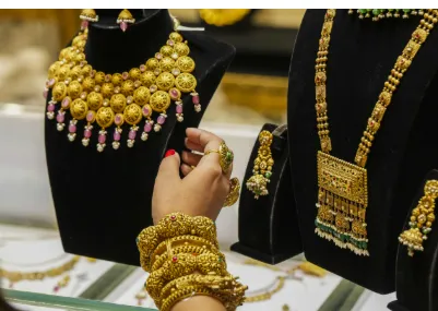 Silver import surges 128.95% in terms of value during Apr-Dec, gold by 1.83%