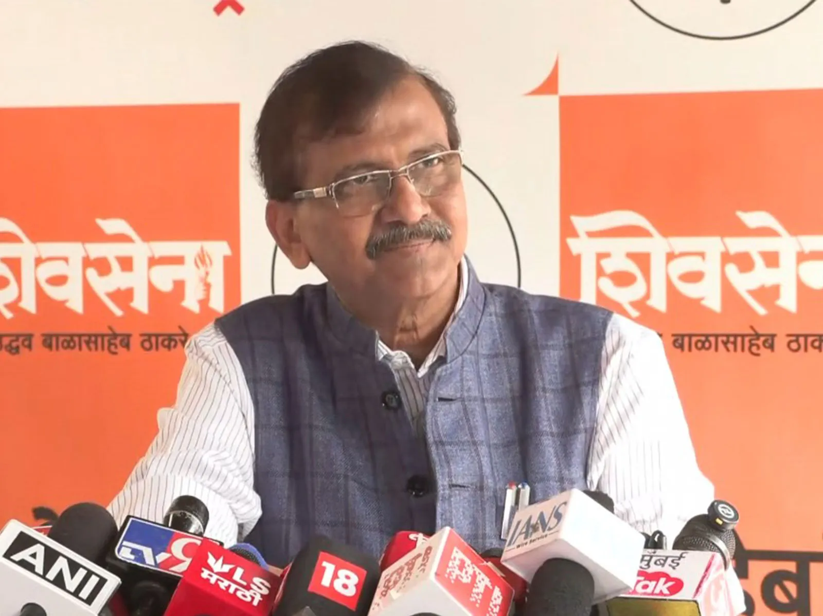 delhi-nia-chief-calls-on-home-minister-amit-shah