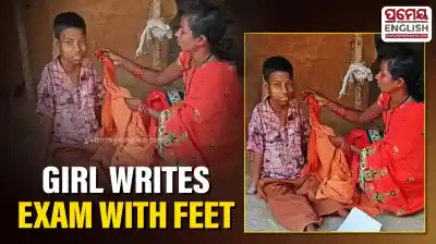 Malkangiri girl to write matric exam with her feet, Inspires many