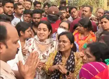 Youth shot dead in Cuttack: Kin raise protest putting the body at Madhupatna PS