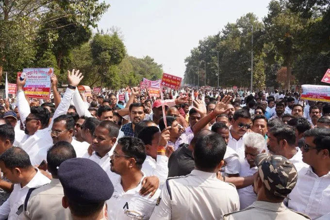 pm-modi-to-release-hindi-version-of-odisha-itihaas-by-dr-harekrushna-mahtab