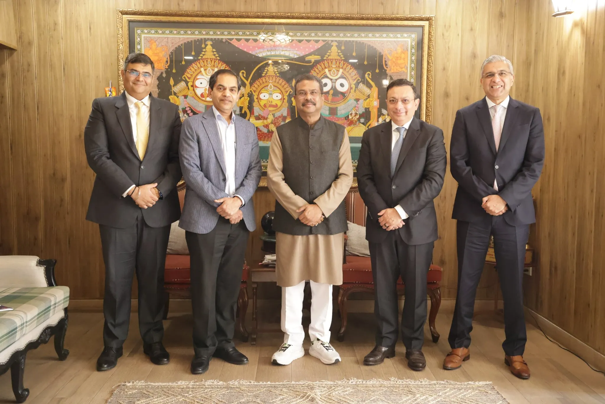 i-t-portal-glitch-finance-ministry-summons-infosys-ceo-for-explanation