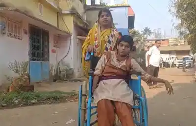 Class 9 student acts as scribe for two differently-abled matric examinees
