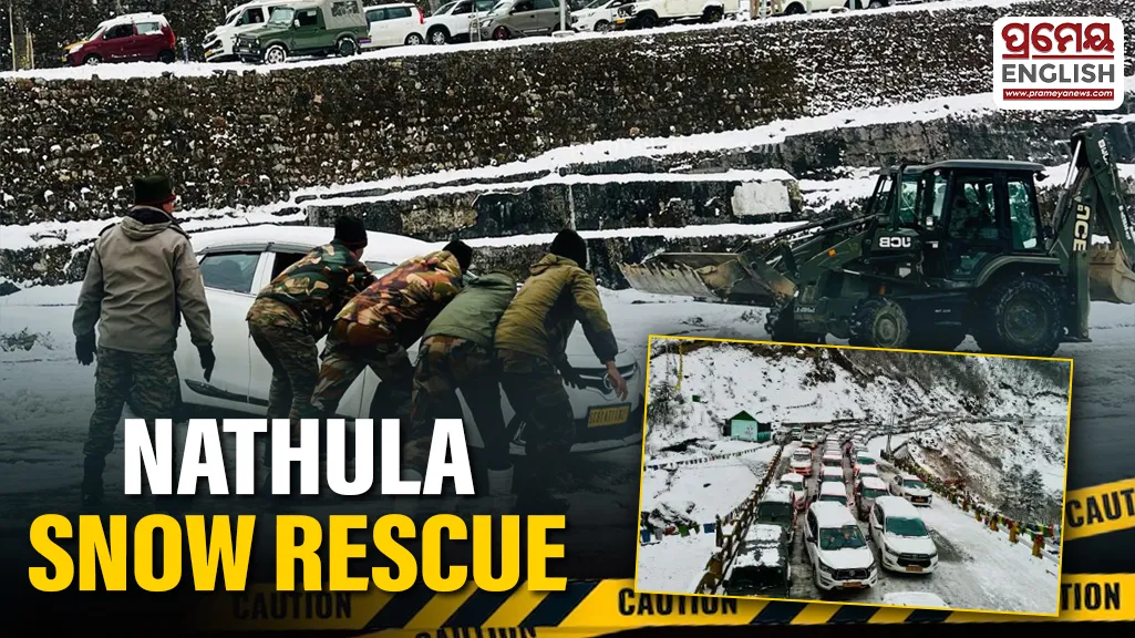 Heavy Snowfall strands 324 vehicles at Nathula Pass, Indian army comes to rescue

