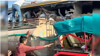 6 killed as sleeper bus crashes in Rajasthan's Balotra