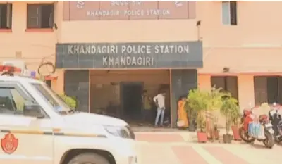 Commissionerate police bust "China Gang" mobile snatching group