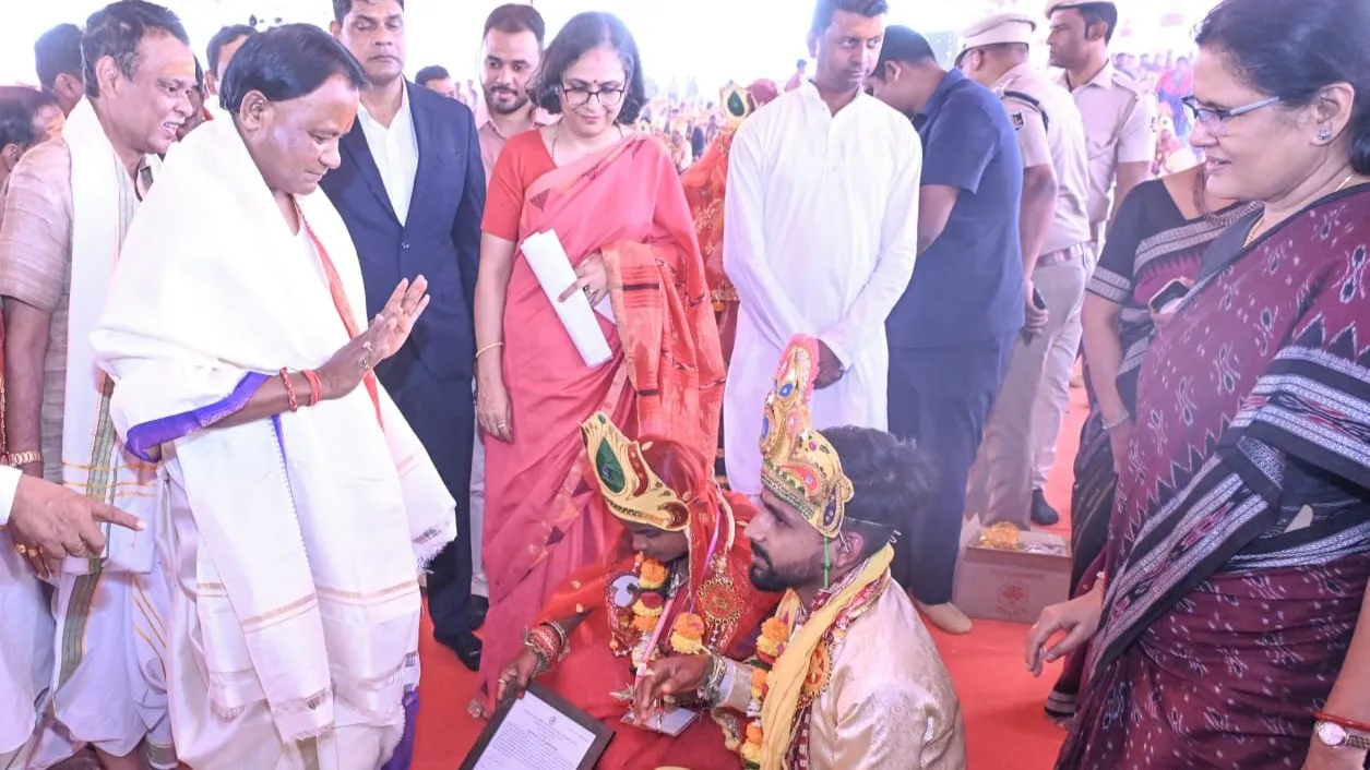 over-300-delhi-police-officials-test-positive-for-covid-19