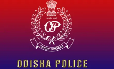 bmc-seals-portion-of-jharapada-after-three-persons-of-a-family-tested-positive-for-covid-19