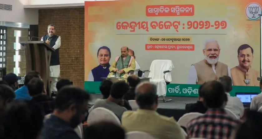 oil-tanker-catches-fire-driver-helper-injured