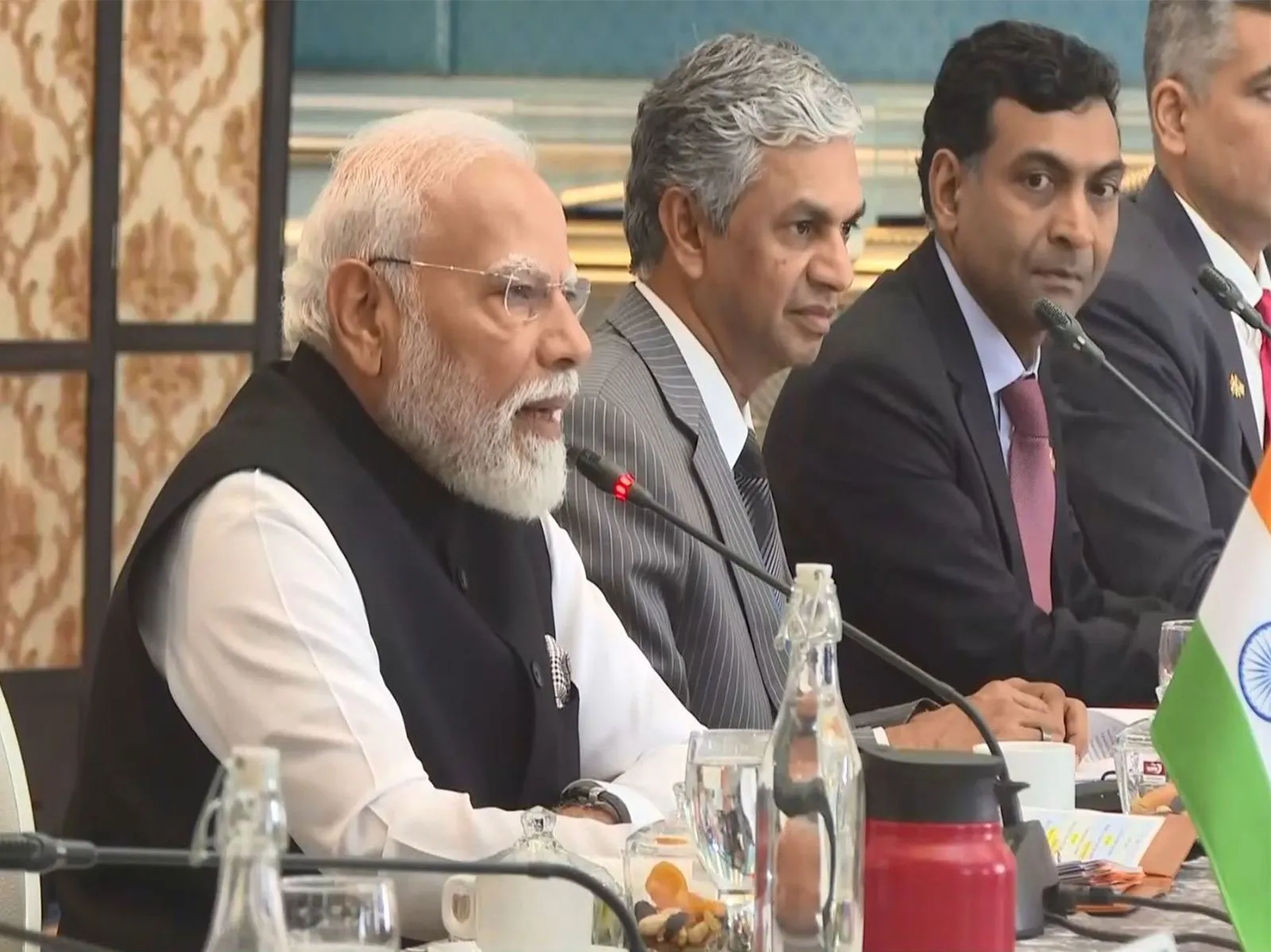 apple-ecosystem-is-one-of-the-leading-employment-generators-in-india-vaishnaw