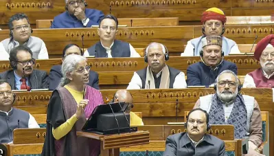 rbi-governor-expects-growth-exceeding-72-estimate-in-apriljune-quarter