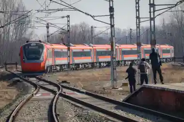 Cabinet approves two multi-tracking railway projects worth Rs 4,474 crore