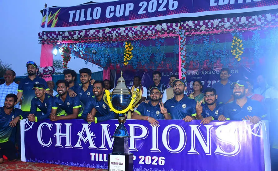 from-a-garage-worker-in-mumbai-to-reign-over-million-hearts-it-was-the-czar-of-words-gulzar-who-turns-79