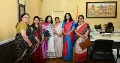 Six Women IAS Officers Trained at LBSNAA, Mussoorie, Meet Odisha Chief Secretary