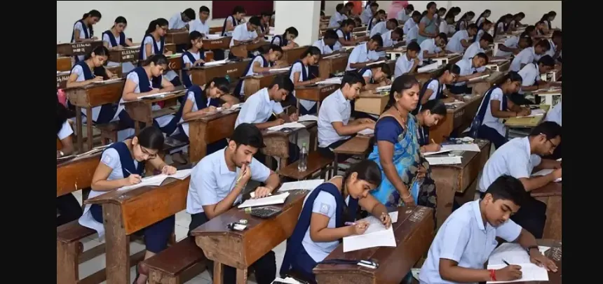 arjun-kapoor-shares-romantic-picture-with-malaika-arora-on-her-birthday