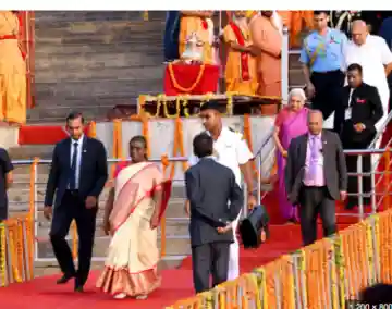 President Murmu Visits Ram Temple in Ayodhya for Shri Ram Yantra Installation