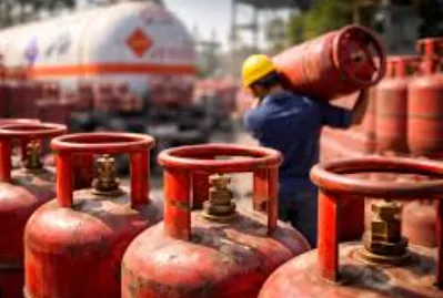 PM Modi to Review Oil and Gas Situation Amid Middle East Conflict