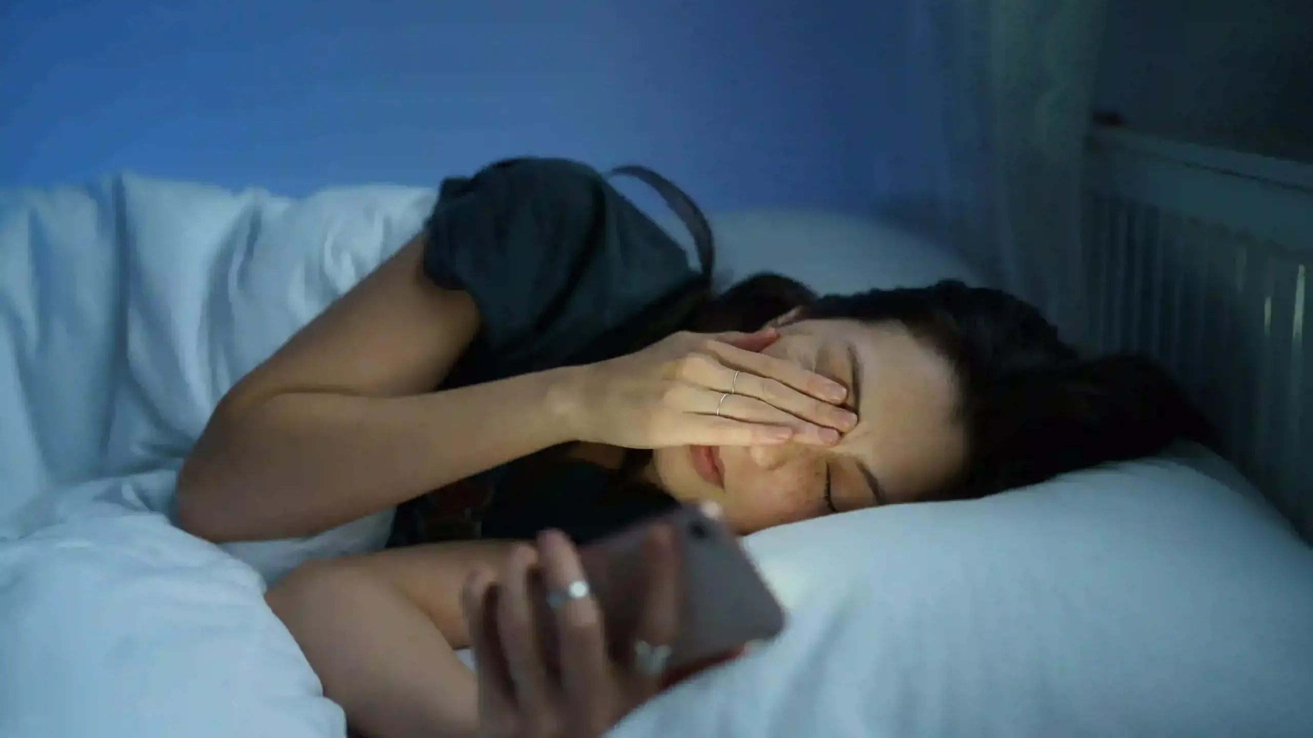 Screen fatigue can be beaten fast with five simple offline habits for better mental wellbeing today