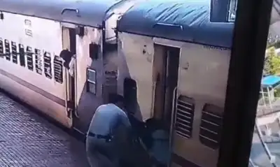 RPF Constable saves passenger from near-fatal fall at Rayagada Station