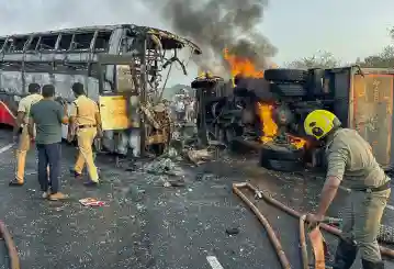 Death toll rises to 14 in Andhra Pradesh bus accident