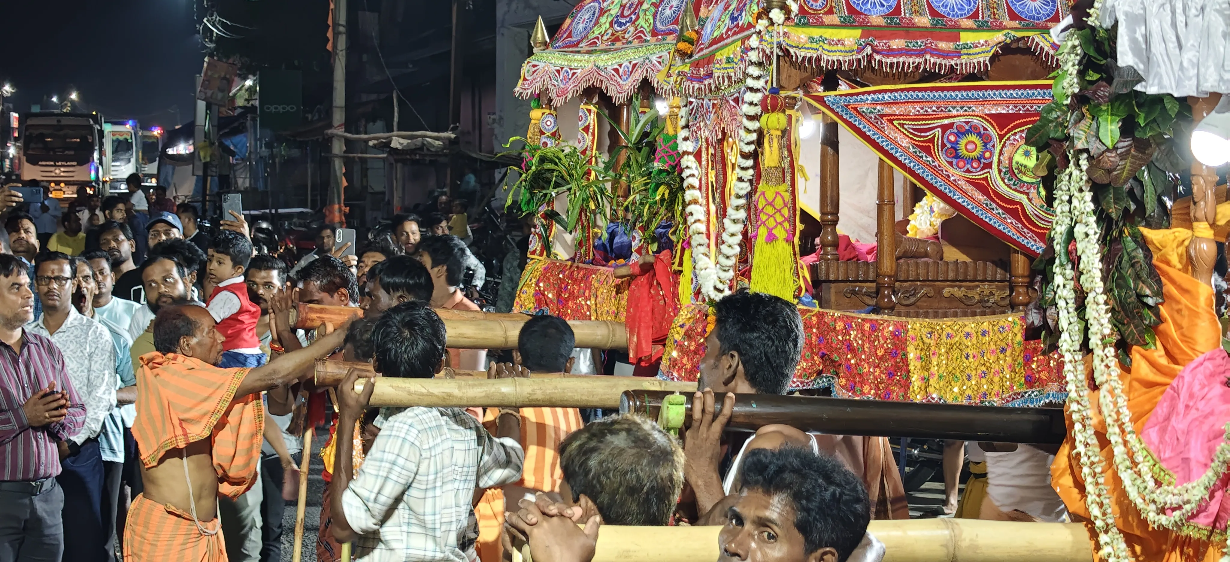 tension-at-2nd-shreekhetra-as-sevaks-stage-stir