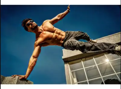 "Thanks...stay happy stay blessed": Tiger Shroff expresses gratitude as he turns 36