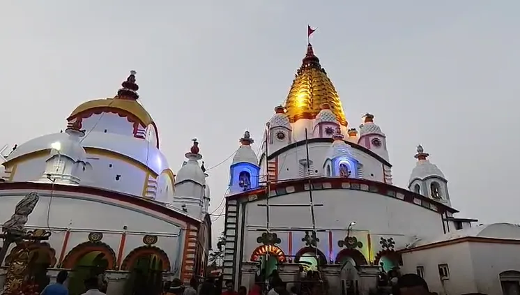 Baba Chandaneswar peetha sees devotees flocking on third Monday of Chaitra

