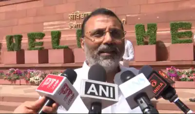 Nishikant Dubey defends his remarks on Biju Patnaik