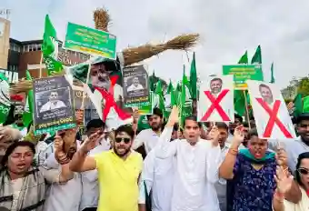 BJD Demands Apology from BJP MP Nishikant Dubey Over Remarks on Biju Patnaik