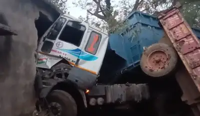 Man killed after trolley crashes into house in Dhenkanal