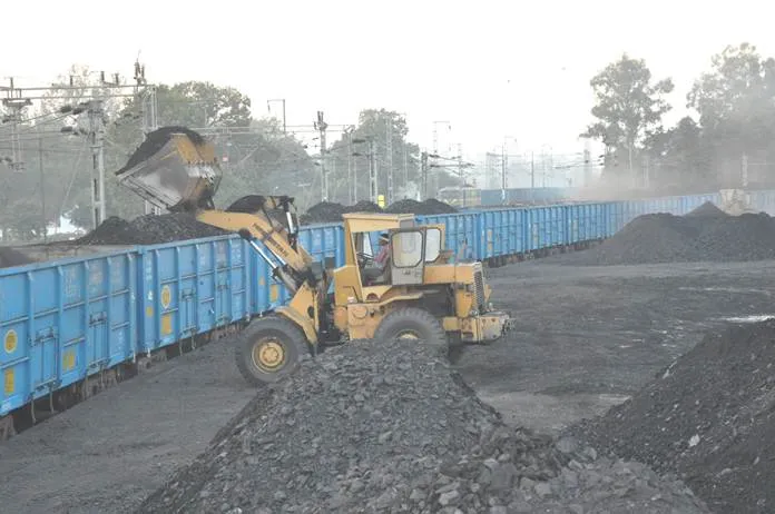 Railways sets new record in passenger traffic, cargo transport 