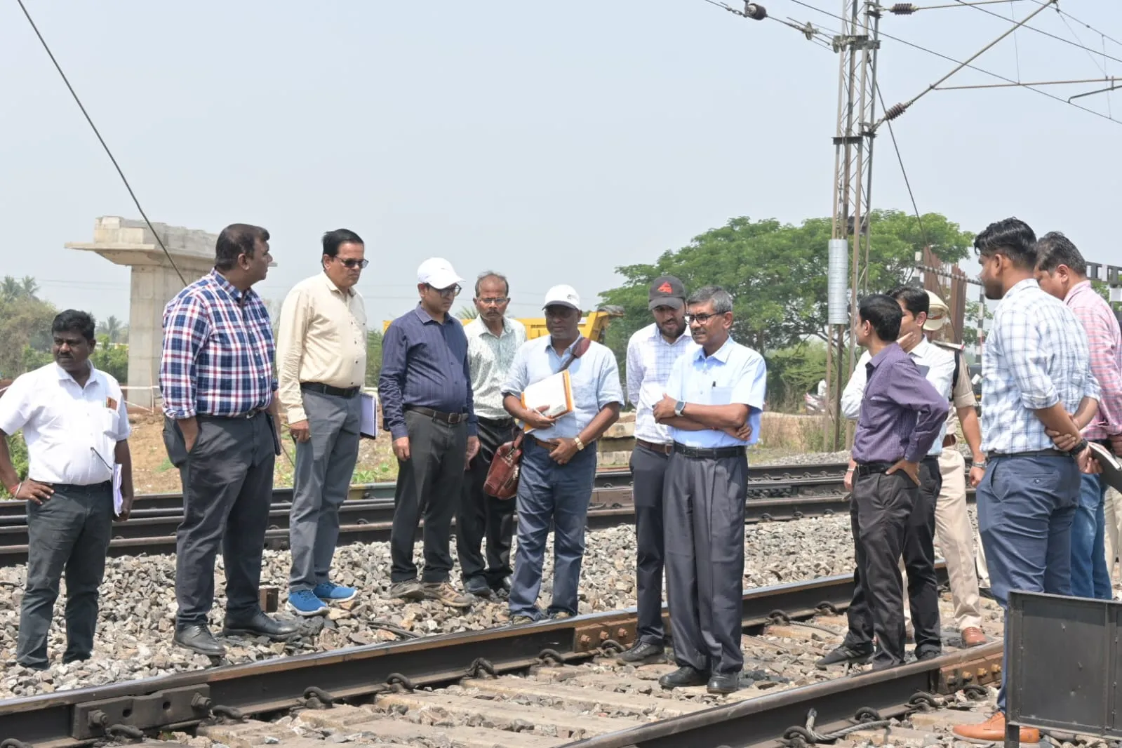 Odisha: ECoR General Manager inspects Paradeep Yard, station & ROH depot

