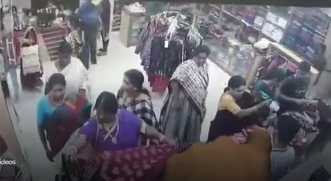 Women Steal Sarees Worth Rs 7 Lakhs from Boyanika Showroom in Odisha's Angul