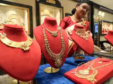 India's gem, jewellery exports decline in FY26 amid tariff pressures